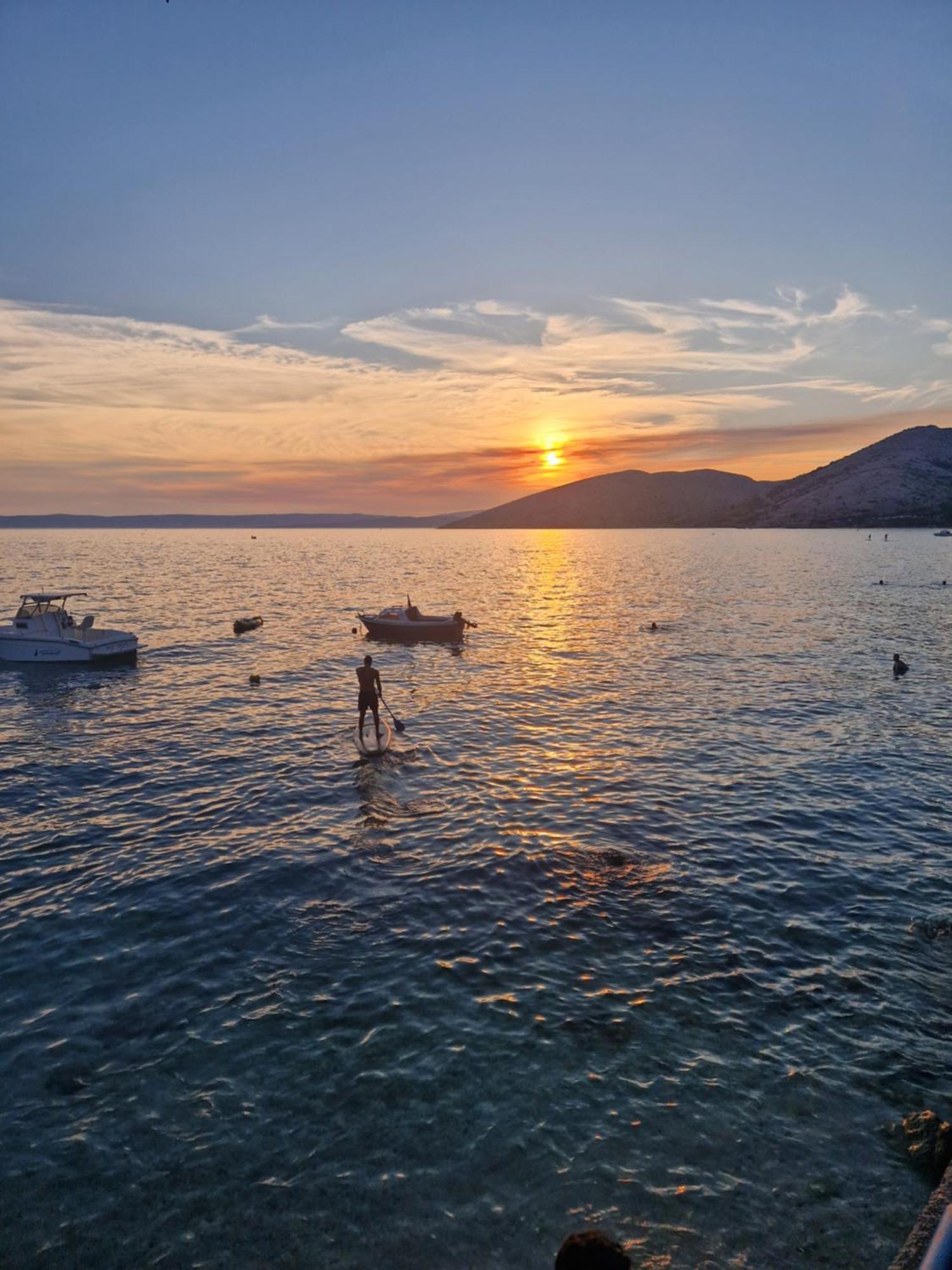 Stara Baška Eola Leisure Rooms מראה חיצוני תמונה